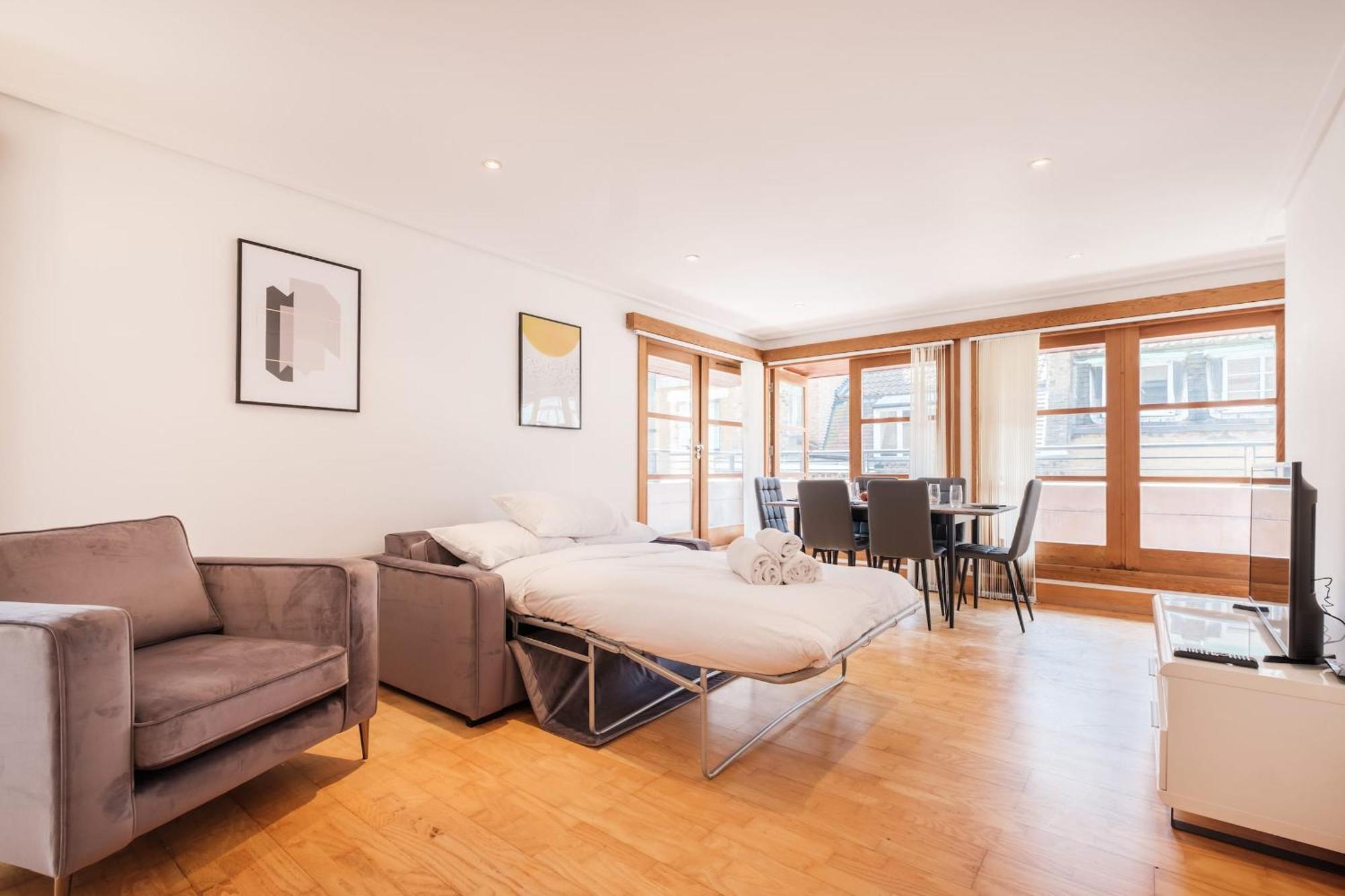 2Br Penthouse With Terrace - Heart Of Holborn - Cityapartmentstay London Exterior photo